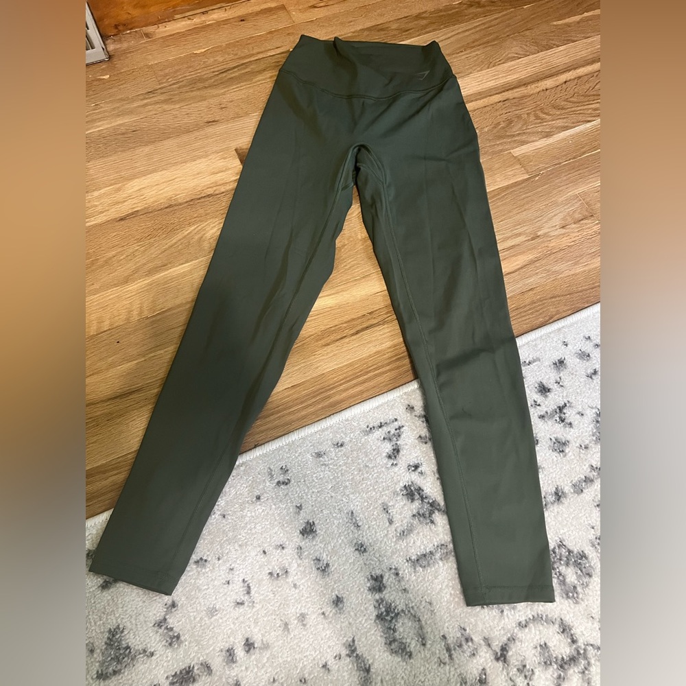 Gymshark elevate olive green leggings size small